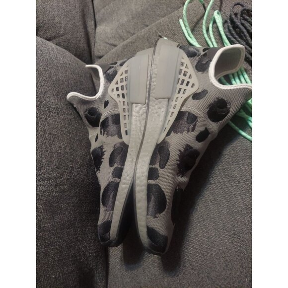 US 16 Pharrell Williams x adidas NMD Hu Animal Print Grey/ Black RARE Mens Shoes - Picture 8 of 15